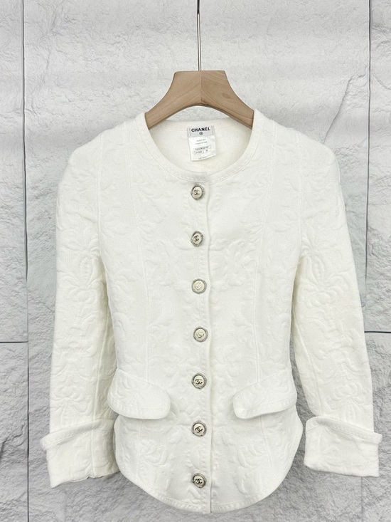 CHANEL Jackets & Blazers - 🚩steal CHANEL Cream Embossed Floral Button-Front Jacket
